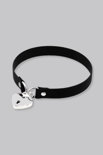 Black leather heart choker